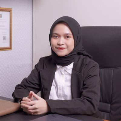 Anggit Nilam Cahya, <br> S.H.